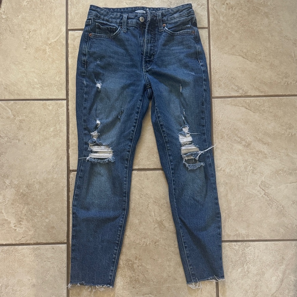 Old Navy Distressed Ankle Jeans in Dark Blue